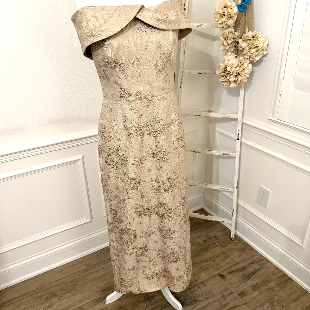 Elegant Cream Off-Shoulder Lace Dress
